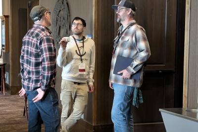 PARTICIPATION IN PEER-TO-PEER GROUPS